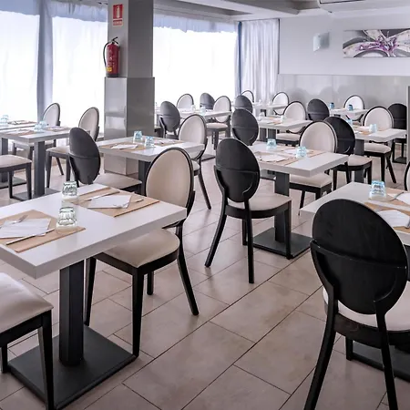 Amaraigua (adults Only)